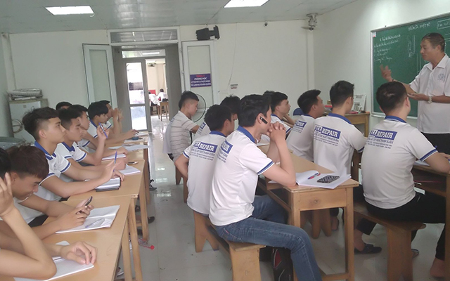 học nghề sửa chữa ô tô